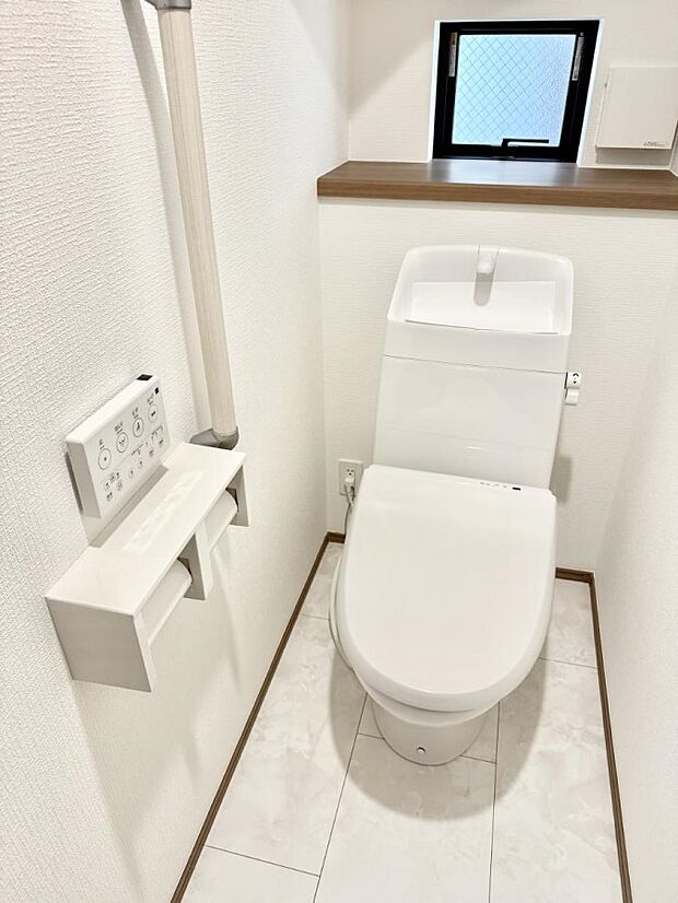 【トイレ】明るく清潔感溢れるトイレ