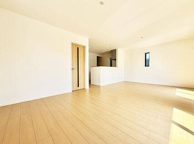 【ダイニング】■ふとした瞬間に幸せを感じる、心地よい場所