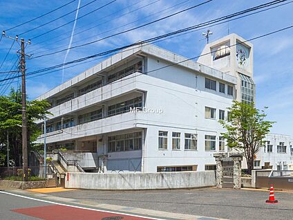 鎌倉市立小坂小学校 270m(4分)