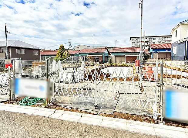 【現地外観写真】■暮らしを豊かにする充実した仕様設備で快適に