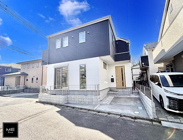 【現地外観写真】■暮らしを彩る充実した設備仕様が備わった住まい