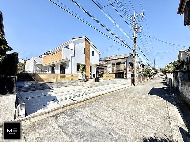 【前面道路含む現地写真】■この道を歩けば、毎日が少し特別になる