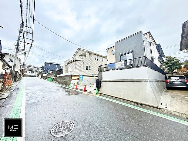 【前面道路含む現地写真】■この道を歩けば、毎日が少し特別になる