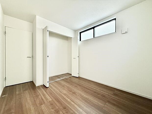 【リビング以外の居室】■シンプルで使いやすい空間がスッキリ感じられます