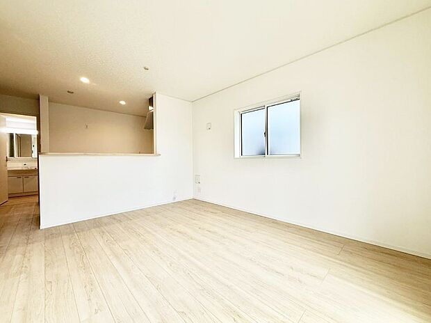 【リビングダイニング】ナチュラルなリビングはどんなインテリアにも合います  