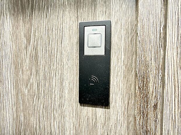 【スマートキー】■鍵を取り出さずに便利に操作できて快適