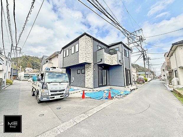 【前面道路含む現地写真】■家族とのお出かけが楽しくなる環境です