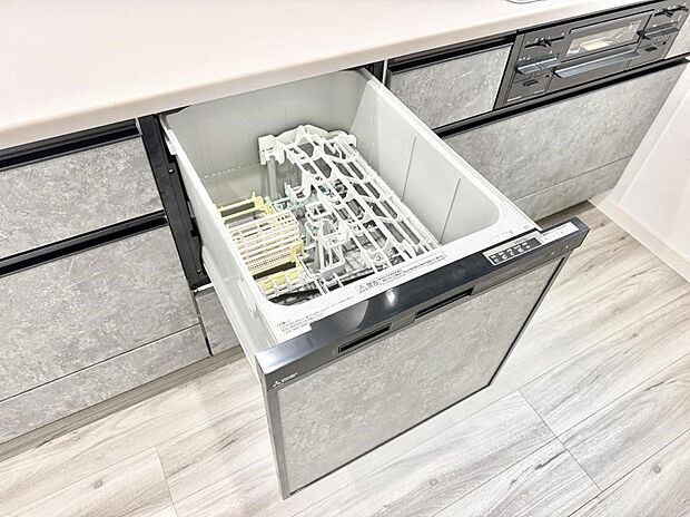 【食洗機】■手間なく洗浄！食器をピカピカに仕上げてくれます
