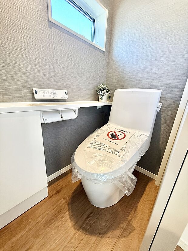 【トイレ】■毎日使う場所だからこそ、清潔感溢れる空間