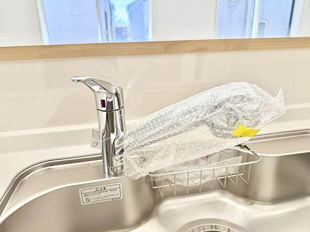 【浄水器】■清潔でおいしい水を手軽に供給してくれます