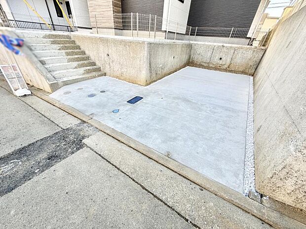 【駐車場】■快適な駐車スペースで安心