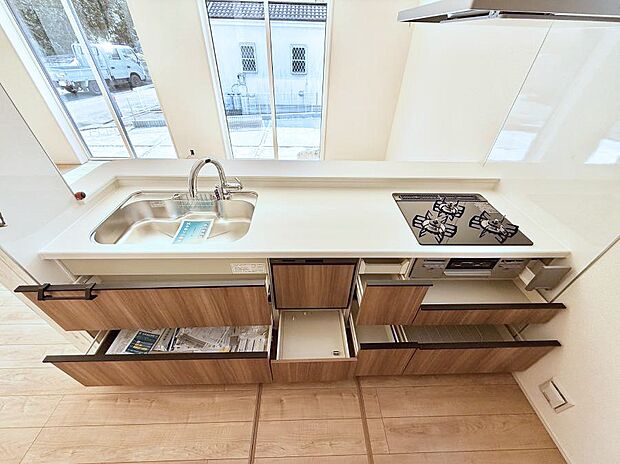 【キッチン】■家族の絆を深める、温もりのあるキッチン