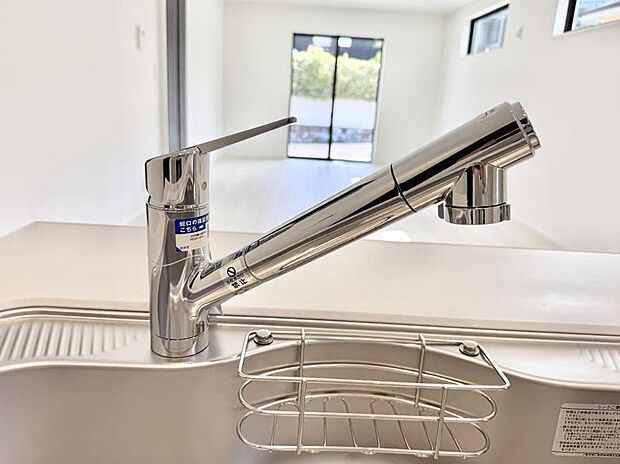 【浄水器】■清潔でおいしい水を手軽に供給してくれます