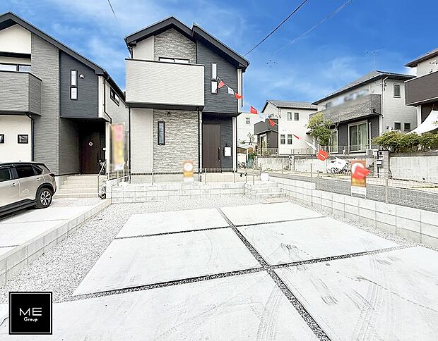 【現地外観写真】■暮らしを彩る充実した設備仕様が備わった住まい