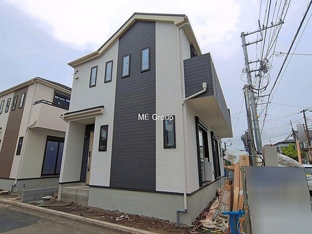 【現地外観写真】B号棟 ■暮らしを彩る充実した設備仕様が備わった住まい