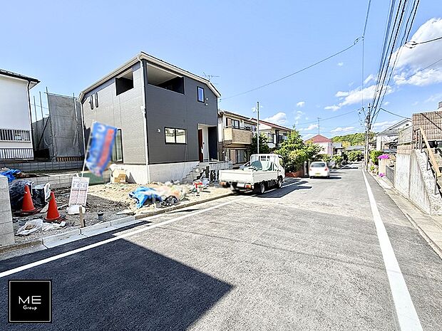 【前面道路含む現地写真】■家族とのお出かけが楽しくなる環境です