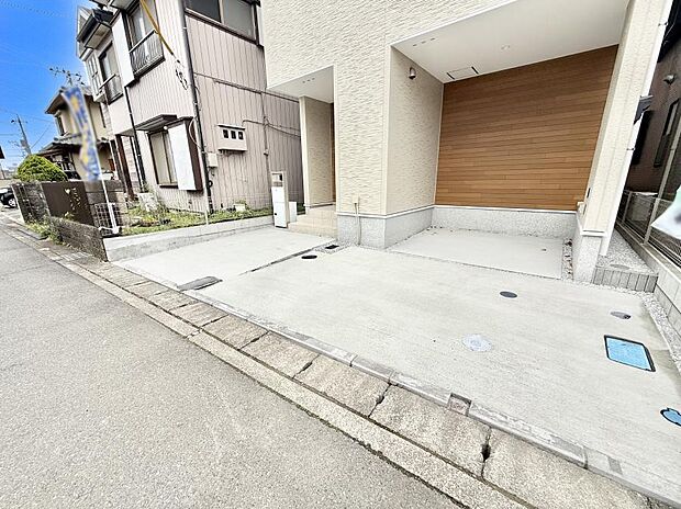 【駐車場】1号棟  ■快適な駐車スペースで安心
