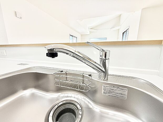 【浄水器】■清潔でおいしい水を手軽に供給してくれます