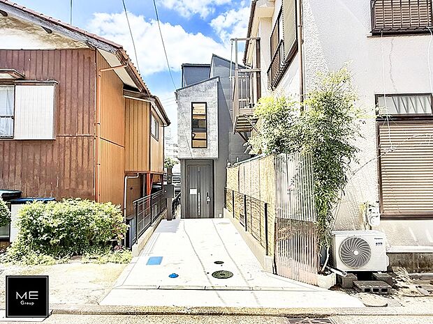 【現地外観写真】1号棟 ■暮らしを豊かにする充実した仕様設備で快適に