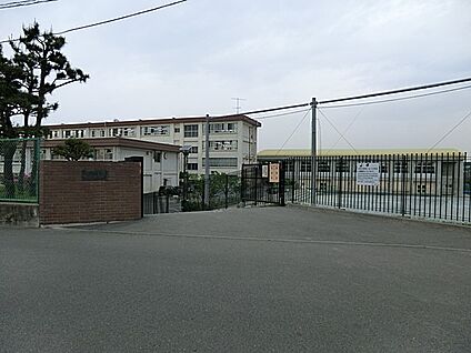 茅ヶ崎市立松林中学校 1040m(13分)