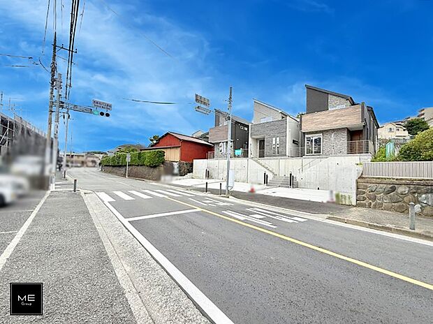 【前面道路含む現地写真】■新しい住まい、街の新しい風景