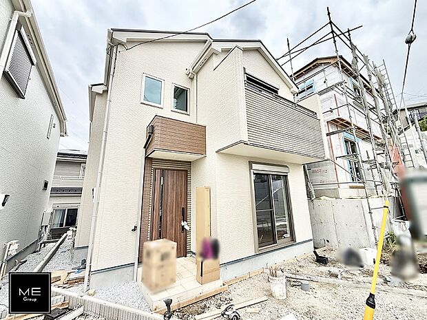 【現地外観写真】2号棟 ■暮らしを豊かにする充実した仕様設備で快適に