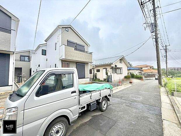 【前面道路含む現地写真】■この道を歩けば、毎日が少し特別になる