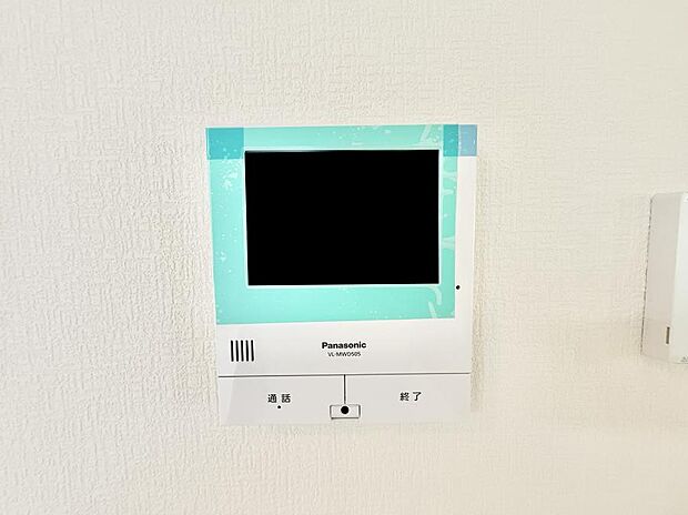 【TVモニター付インターフォン】■訪問者を確認できて安心感が増します