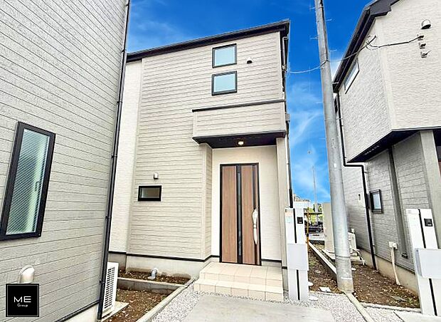 【現地外観写真】3号棟  ■家族みんなが笑顔で過ごせる、安心感のある住まい