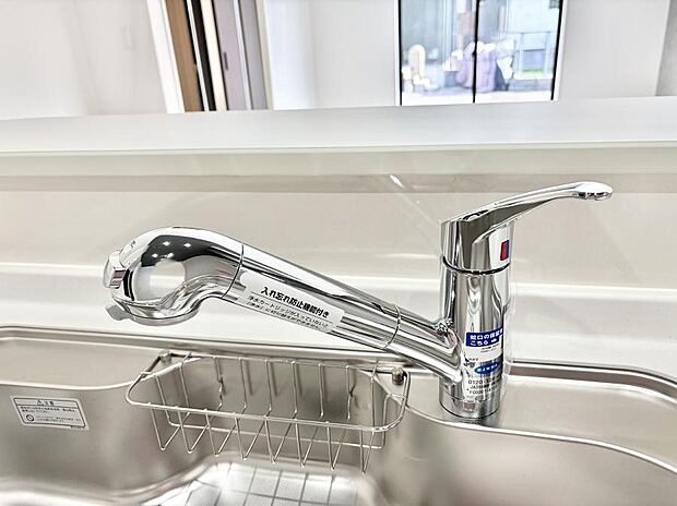 【浄水器】■清潔でおいしい水を手軽に供給してくれます