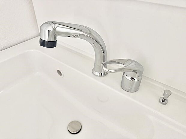 【浄水器】■清潔でおいしい水を手軽に供給してくれます