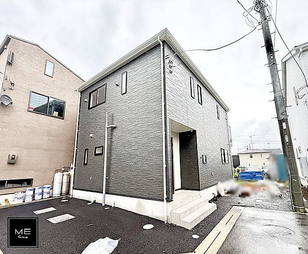 【現地外観写真】1号棟  ■暮らしを彩る充実した設備仕様が備わった住まい