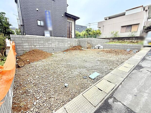 【駐車場】2号棟  ■快適な駐車スペースで安心