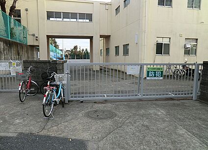 横浜市立日野南小学校 200m(3分)