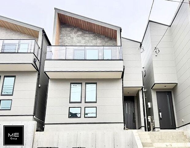 【現地外観写真】6号棟 ■家族みんなが笑顔で過ごせる、安心感のある住まい