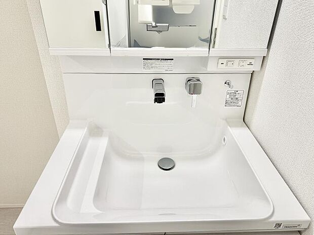 【ハンドシャワー付洗面台】■手洗いや顔を洗う時も快適に使える便利なシャワー