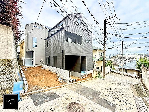【前面道路含む現地写真】■この道を歩けば、毎日が少し特別になる
