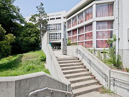 横浜市立生麦中学校 1600m(20分)