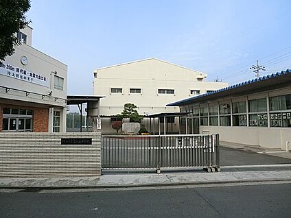 横浜市立泉が丘中学校 1400m(18分)