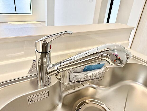 【浄水器】■清潔でおいしい水を手軽に供給してくれます