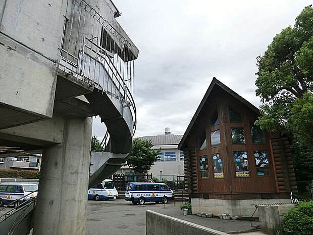 冨士見ケ丘幼稚園(約1,700m・徒歩22分)