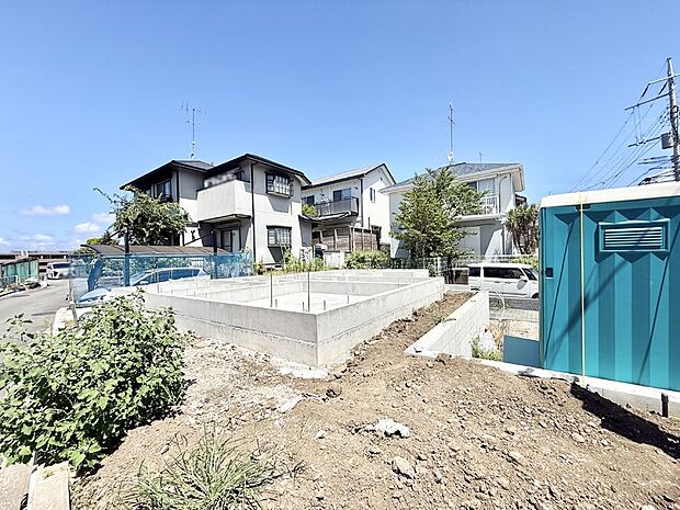 【現地外観写真】1号棟 ■家族みんなが笑顔で過ごせる、安心感のある住まい