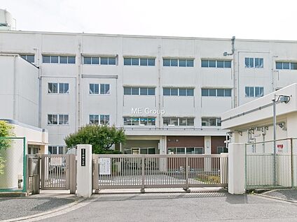 横浜市立新橋小学校 255m(4分)