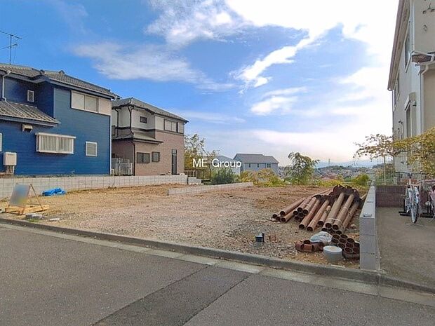 【現地外観写真】2号棟 ■暮らしを彩る充実した設備仕様が備わった住まい