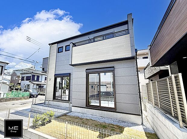 【現地外観写真】2号棟 ■暮らしを彩る充実した設備仕様が備わった住まい