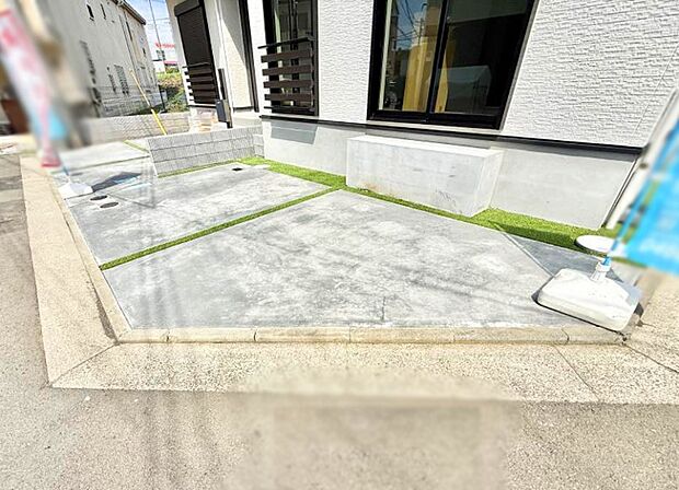 【駐車場】B号棟  ■自宅にカースペースがあると助かります