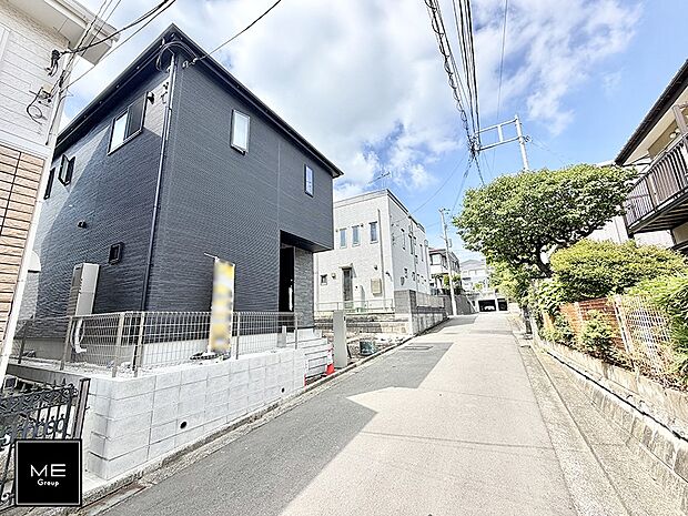 【現地外観写真】■家族の笑顔があふれる、心安らぐ住まいです