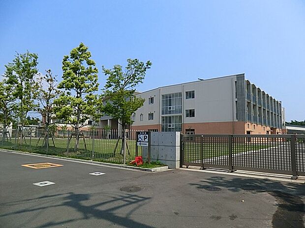 藤沢市立六会中学校(約750m・徒歩10分)