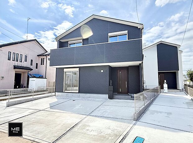 【現地外観写真】2号棟 ■暮らしを彩る充実した設備仕様が備わった住まい