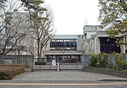 相模原市立由野台中学校 1100m(14分)
